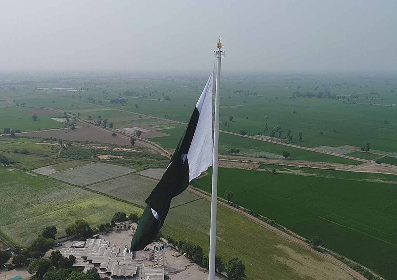 Highest Flagpole in South Asia at wahga border Lahore, Pakistan (Turnkey Project)
